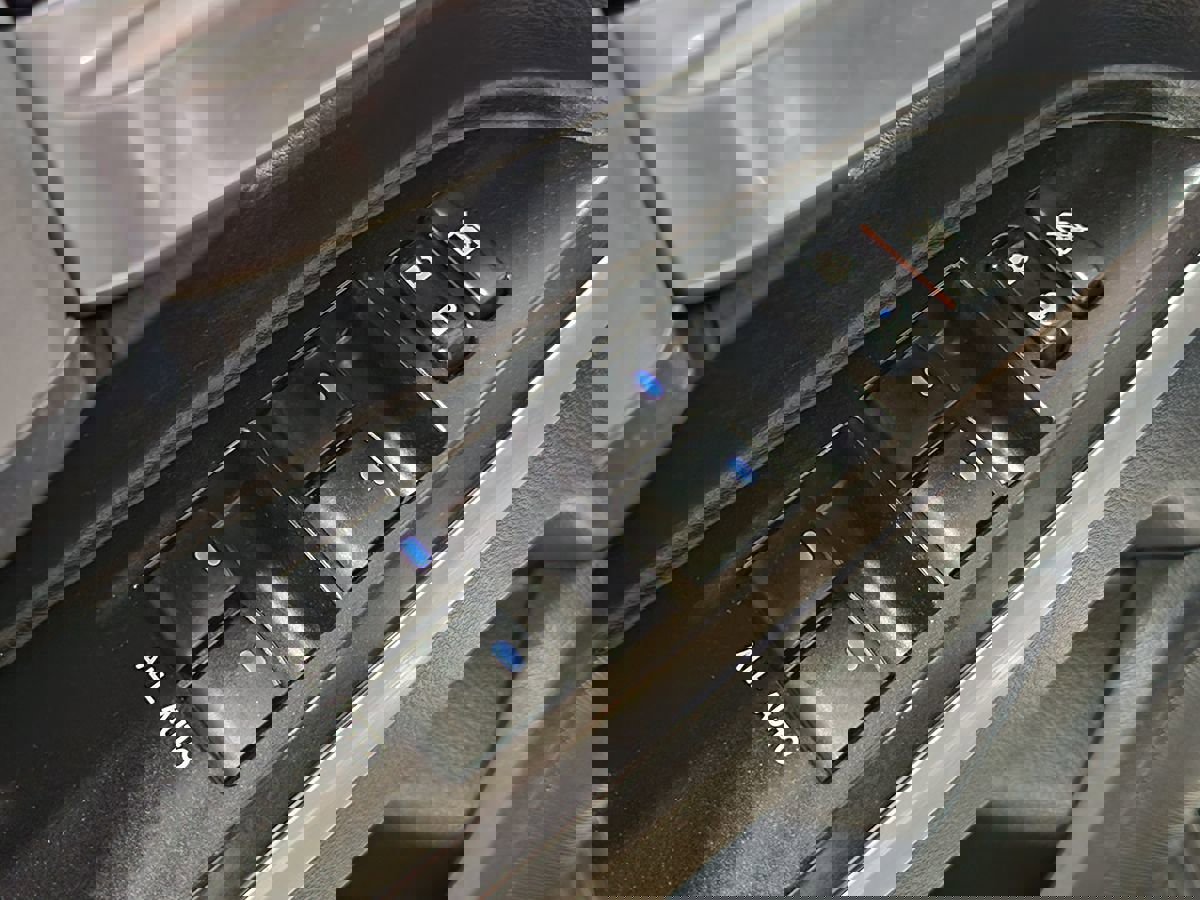 Used 2019 Toyota Land Cruiser image 43