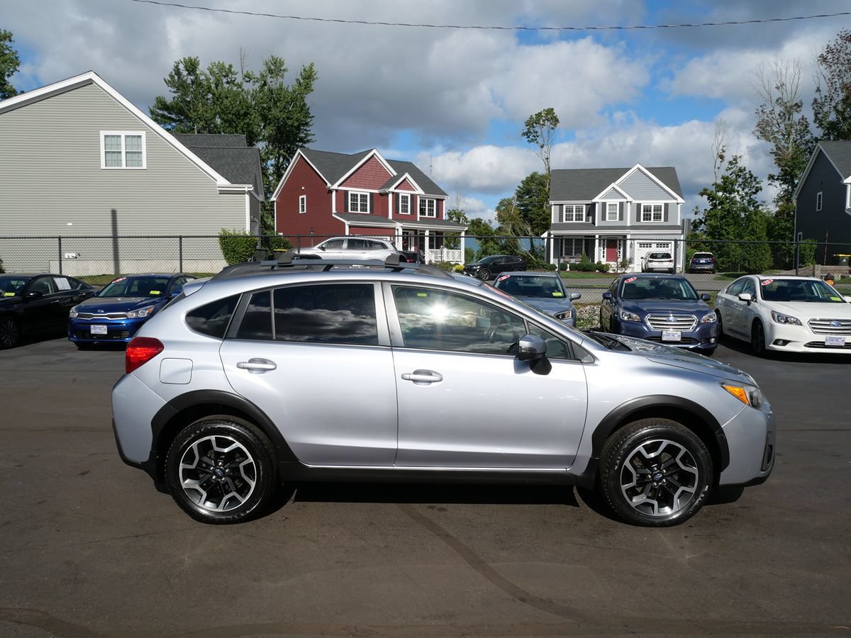 Used 2017 Subaru Crosstrek 2.0i Limited AWD/4WD image 8