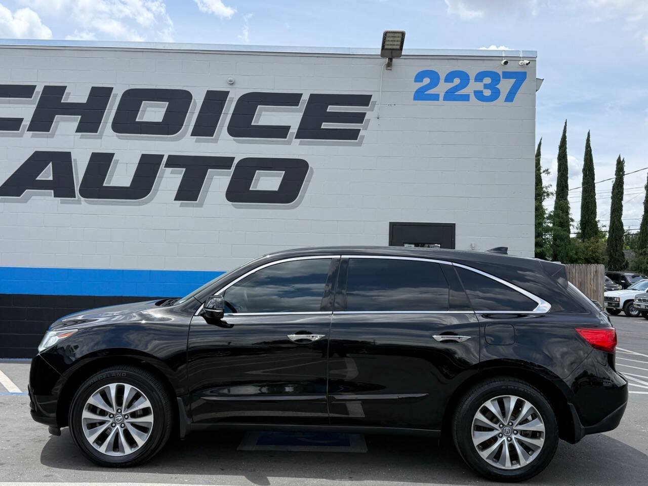 Used 2014 Acura MDX w/ Technology Package AWD/4WD image 25