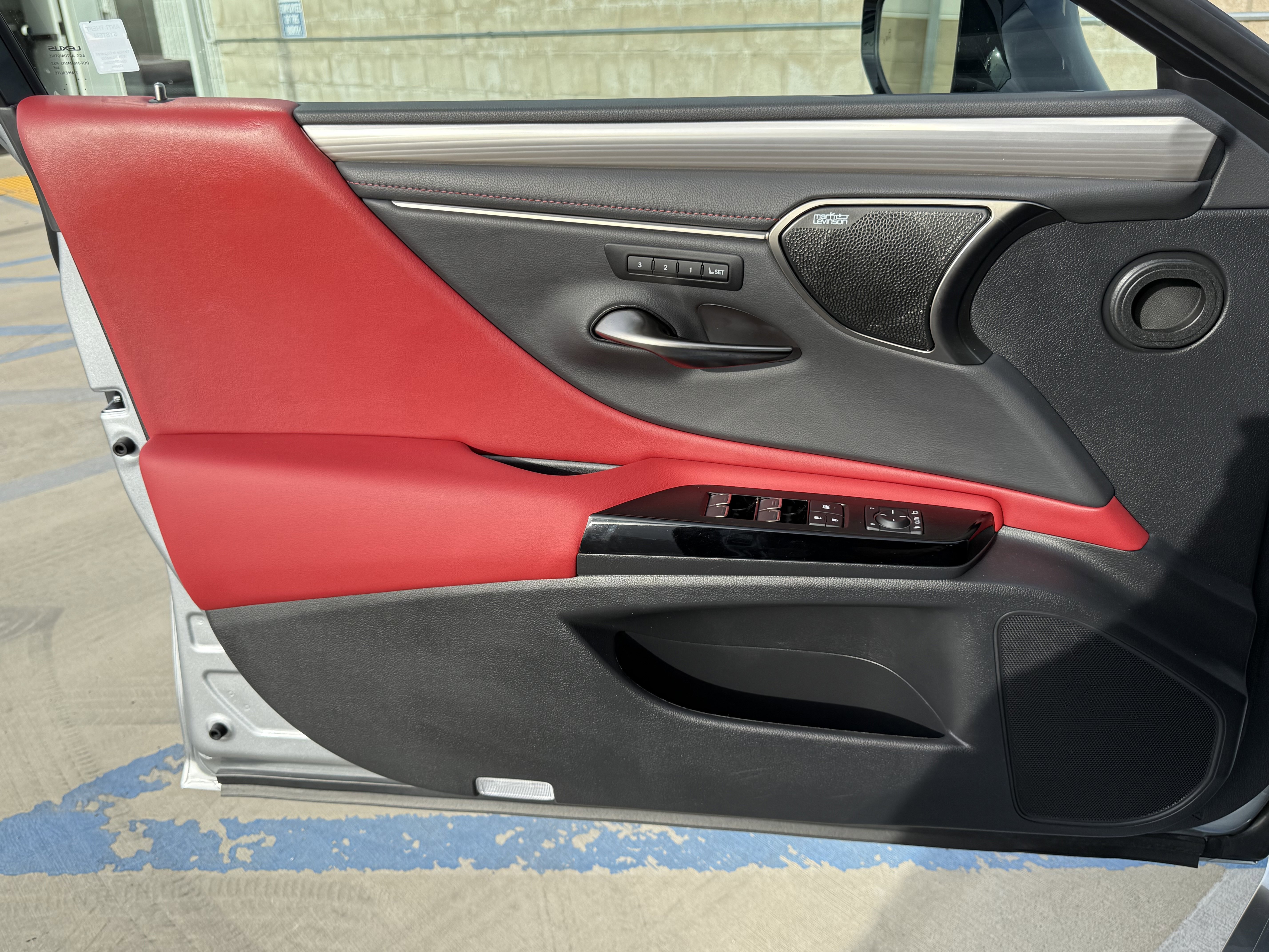 Certified 2024 Lexus ES 300h F Sport image 16