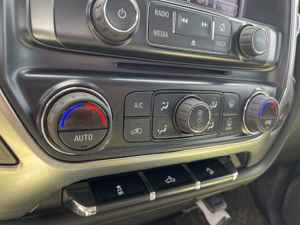 Used 2017 Chevrolet Silverado 1500 LT w/ All Star Edition AWD/4WD image 24