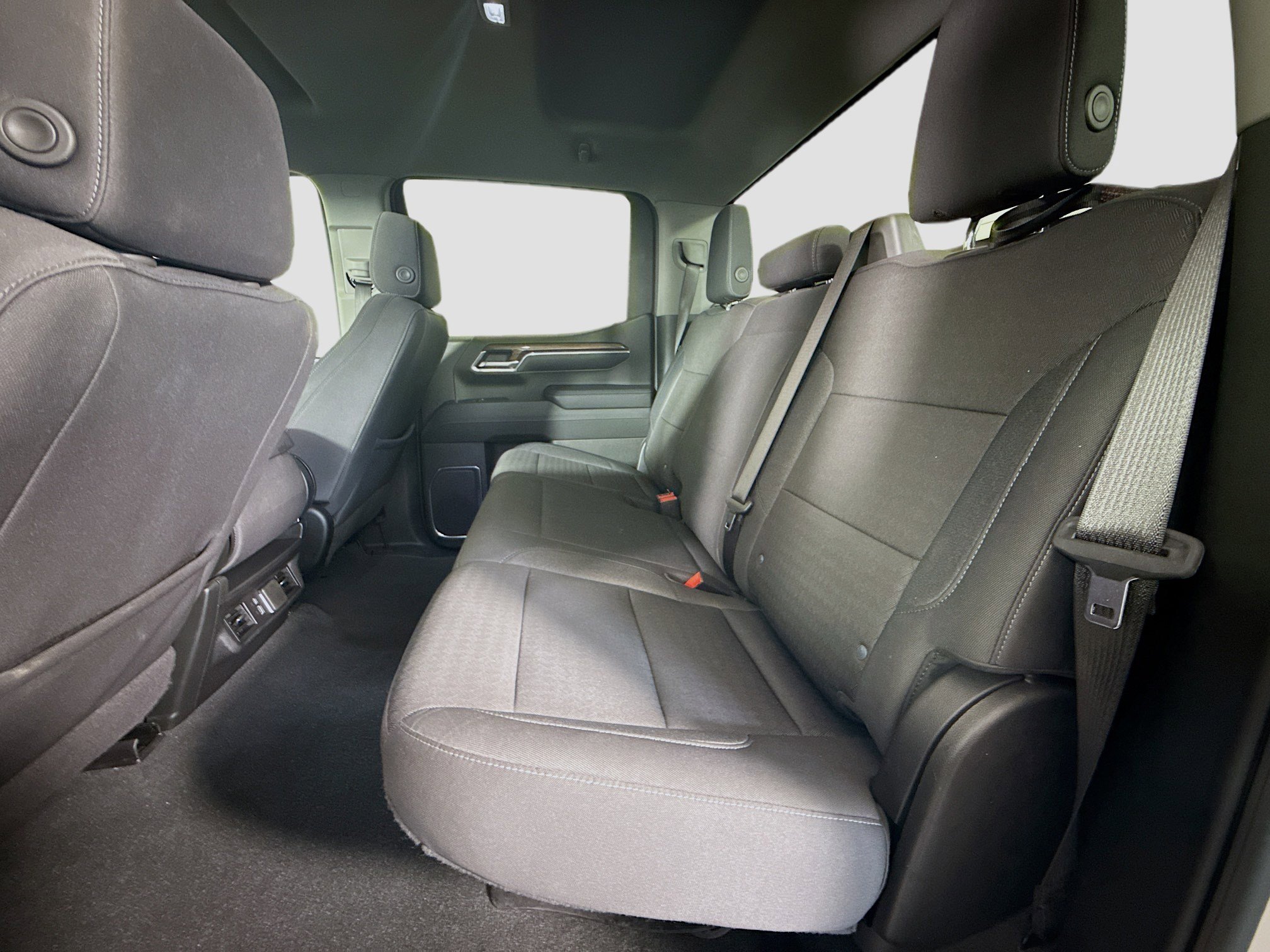 Used 2025 Chevrolet Silverado 1500 LT image 25