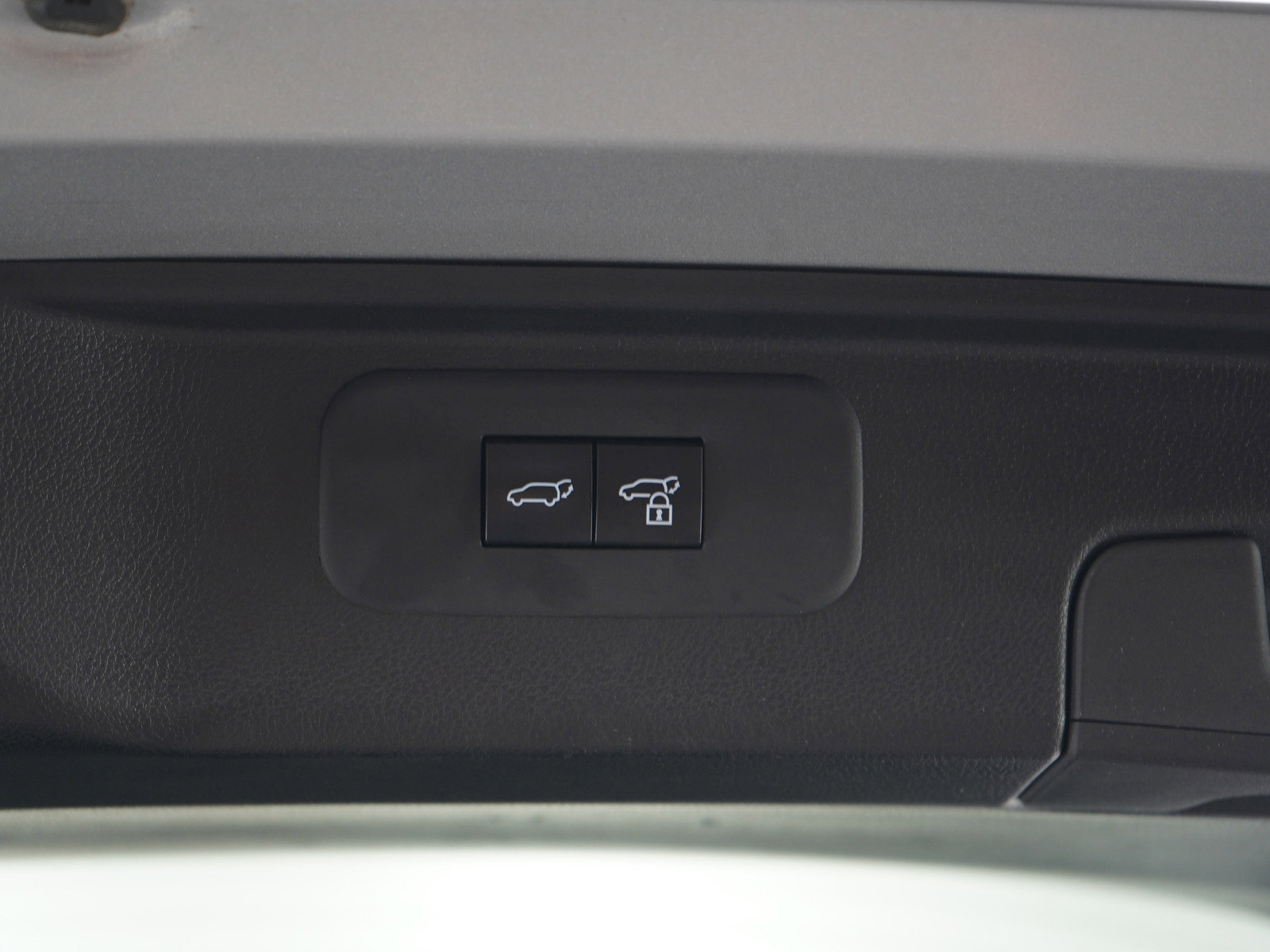 Used 2025 Toyota Grand Highlander AWD image 11