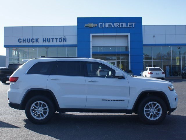 Used 2020 Jeep Grand Cherokee Laredo image 1