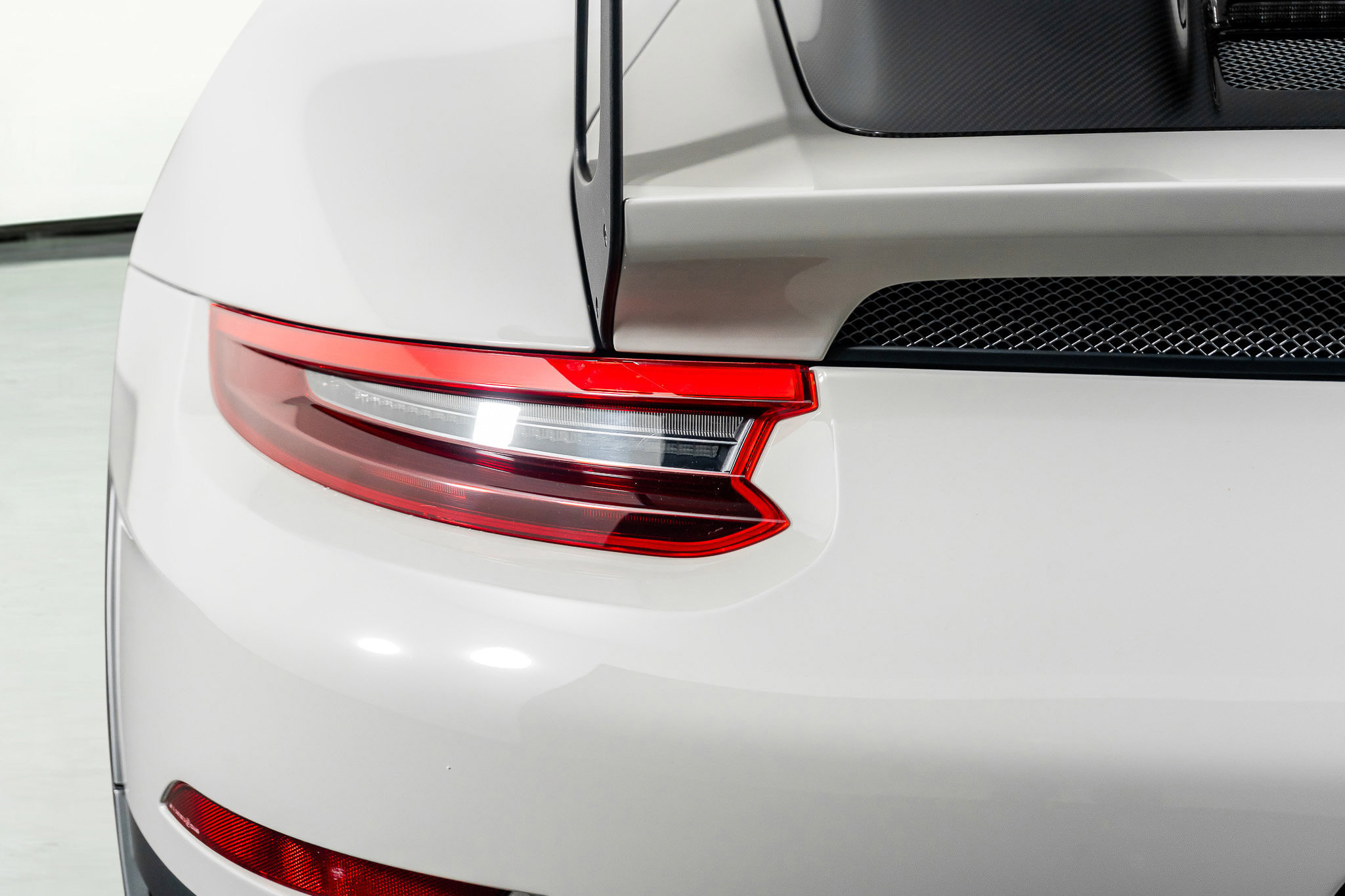 Used 2018 Porsche 911 GT2 RS w/ Weissach Package image 12