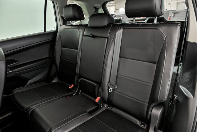 Used 2020 Volkswagen Tiguan SE w/ 3rd Row Seat Package image 13