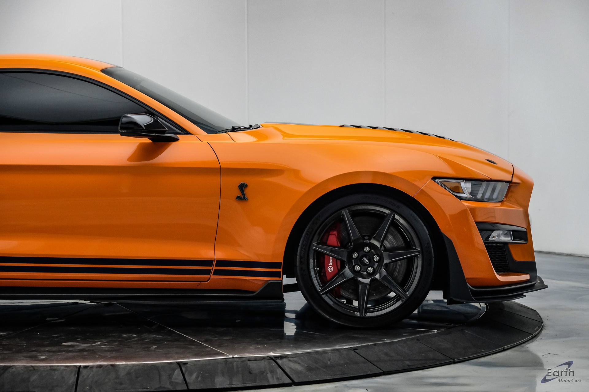 Used 2020 Ford Mustang Shelby GT500 w/ Carbon Fiber Track Pack RWD image 28