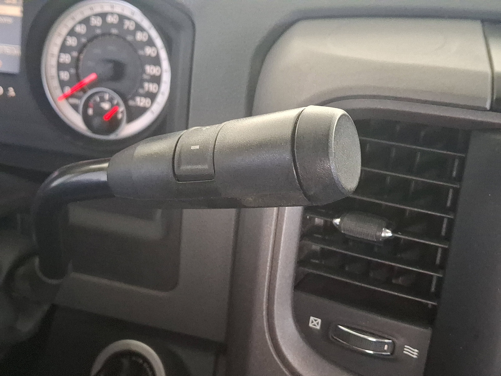 Used 2013 RAM 1500 Express AWD/4WD image 14