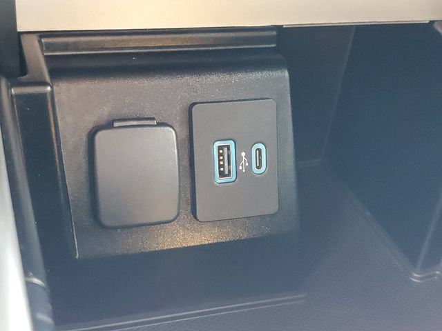 Certified 2020 Ford Explorer XLT RWD image 20