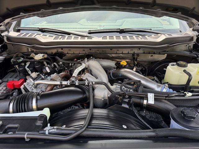 Certified 2024 Ford F350 Lariat w/ Camper Package AWD/4WD image 19