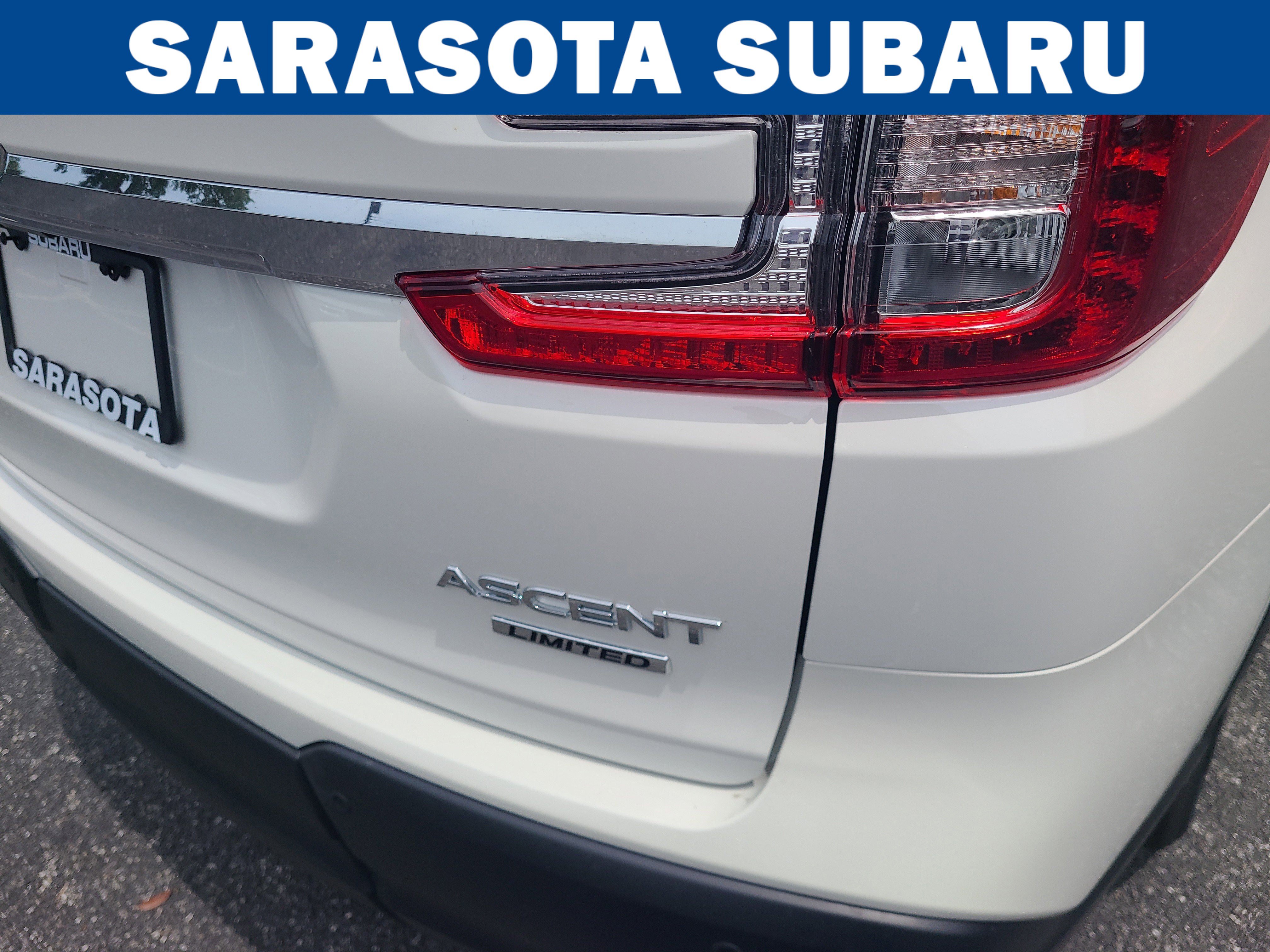 New 2026 Subaru Ascent Limited AWD/4WD image 9