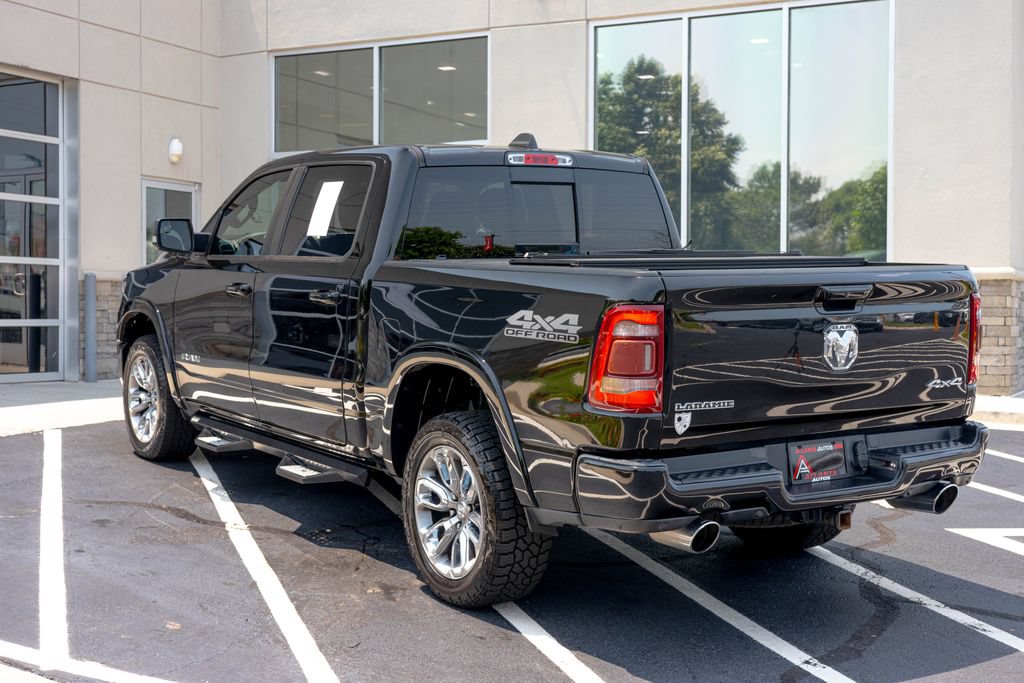 Used 2019 RAM 1500 Laramie AWD/4WD image 16