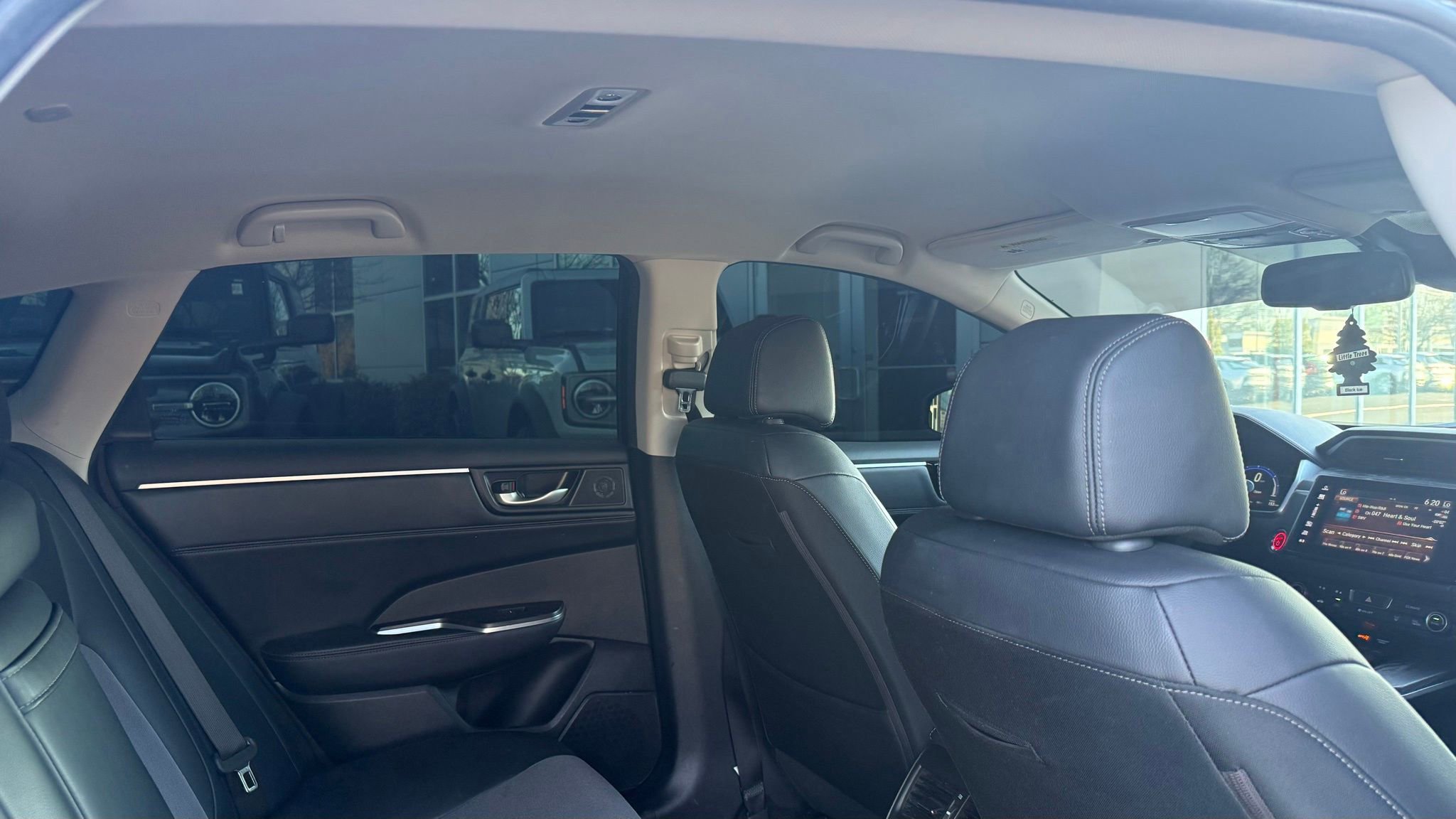 Used 2018 Honda Clarity Plug-In Hybrid image 13