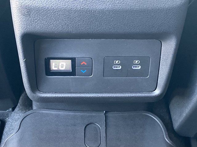 Used 2024 Nissan Rogue SL w/ SL Premium Package image 15