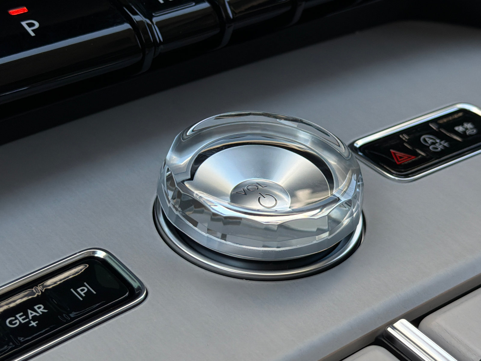 New 2027 Lincoln Navigator Premiere AWD/4WD image 30