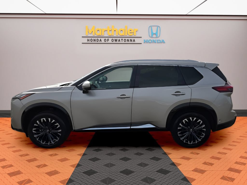 Used 2026 Nissan Rogue Platinum w/ Platinum Premium Package AWD/4WD image 2