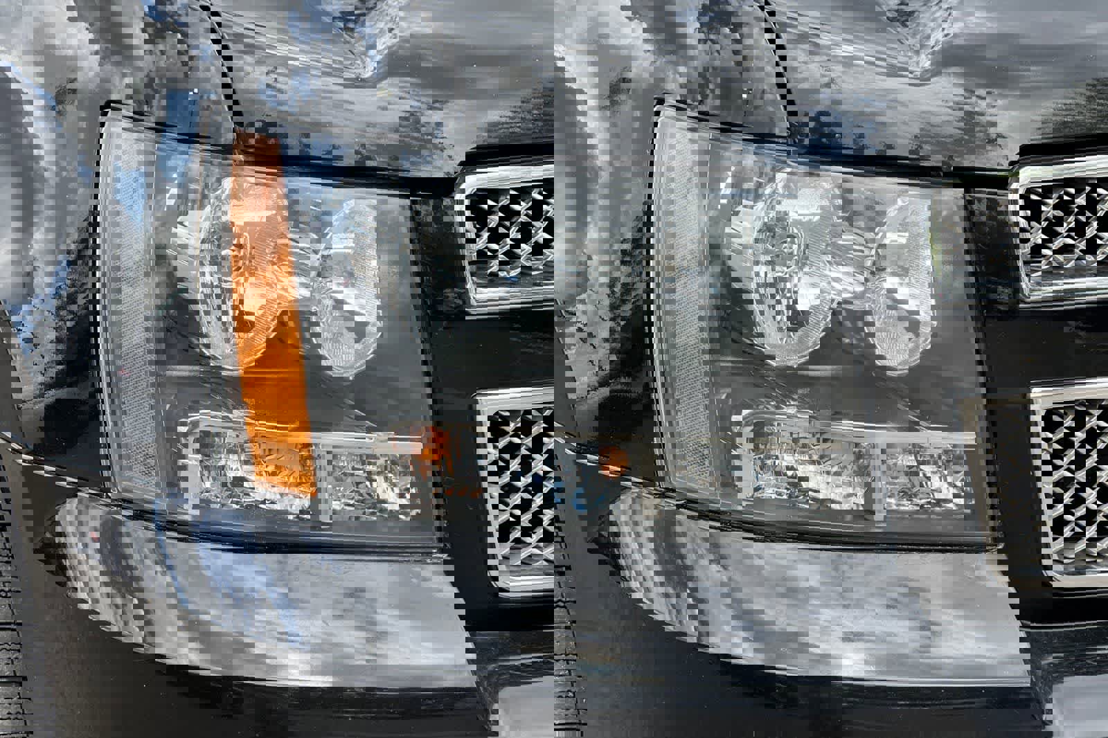 Used 2012 Chevrolet Avalanche LT image 33