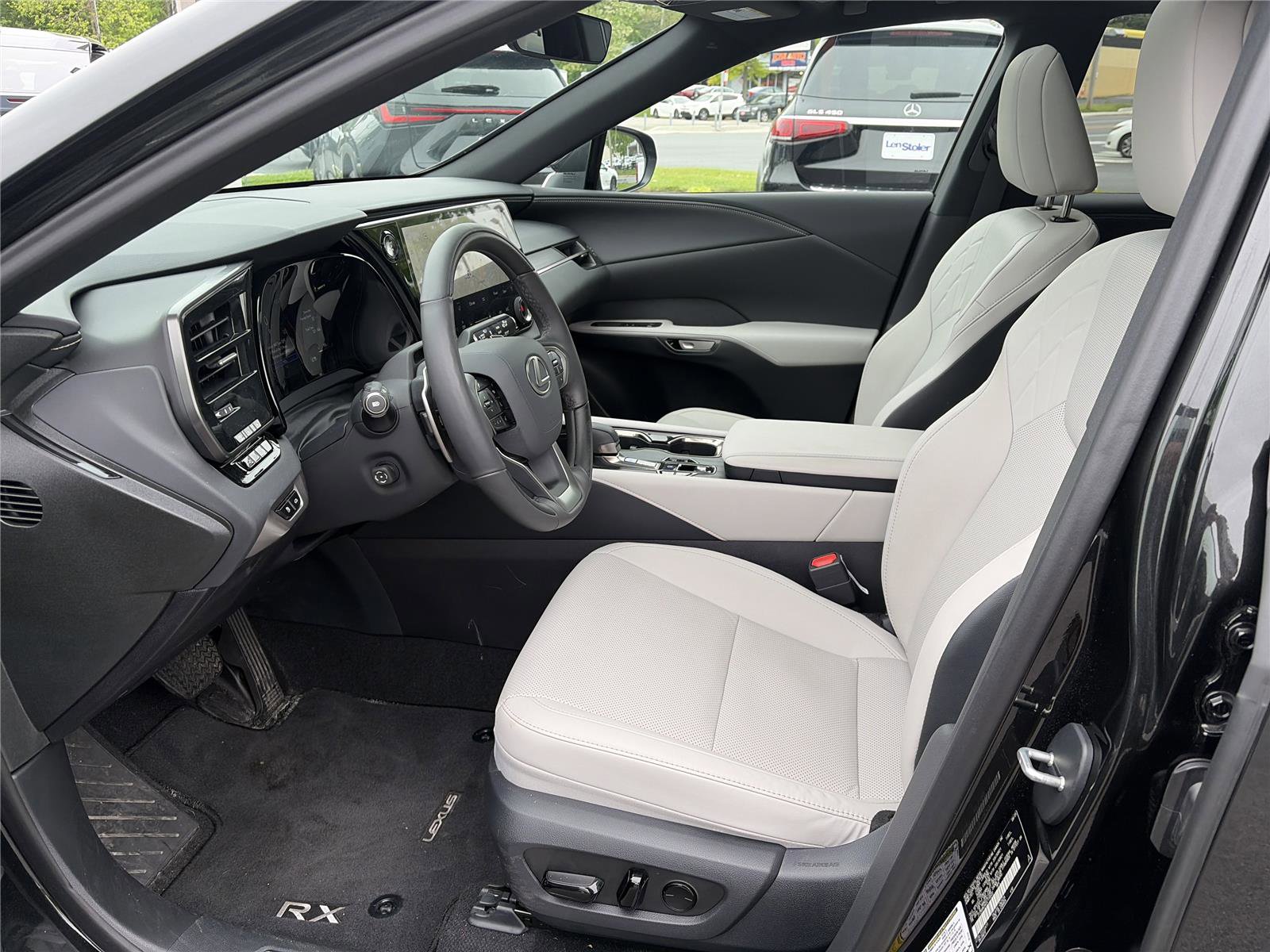 Used 2025 Lexus RX 350 Premium w/ Convenience Package AWD/4WD image 11