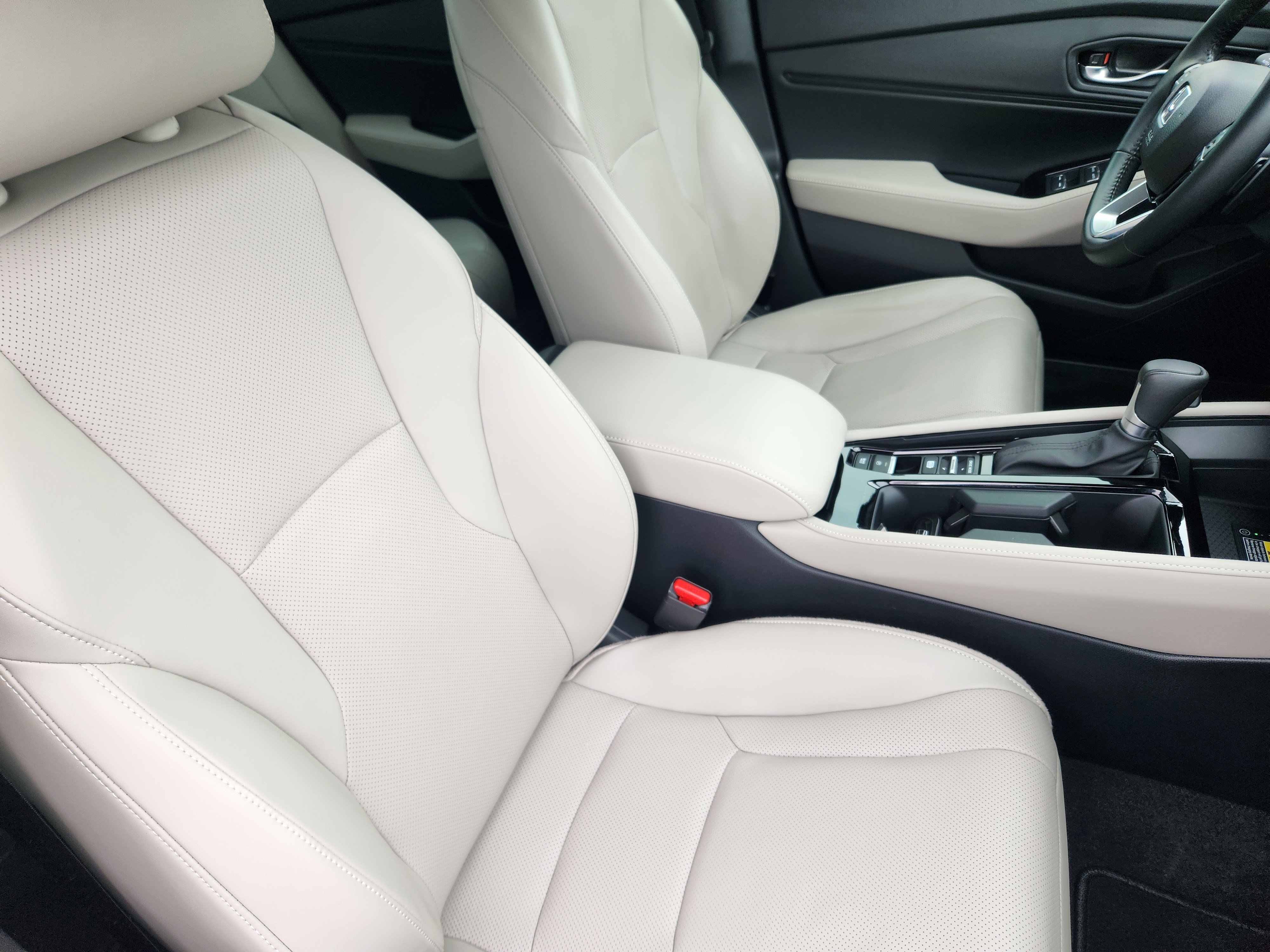 Used 2024 Honda Accord Touring image 14