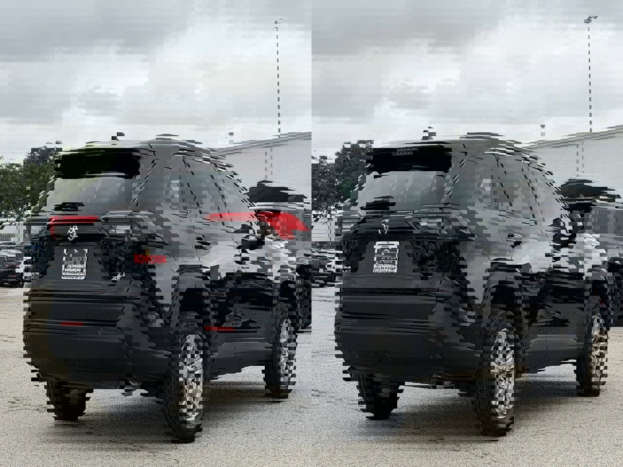 Used 2025 Toyota RAV4 XLE FWD image 4