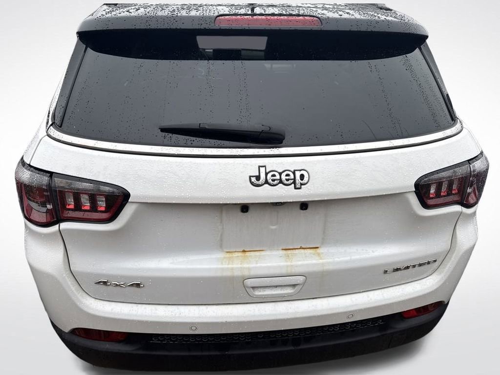 Certified 2022 Jeep Compass Limited image 4