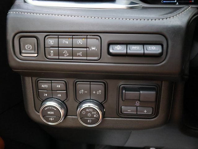 Used 2024 GMC Yukon Denali Ultimate AWD/4WD image 42