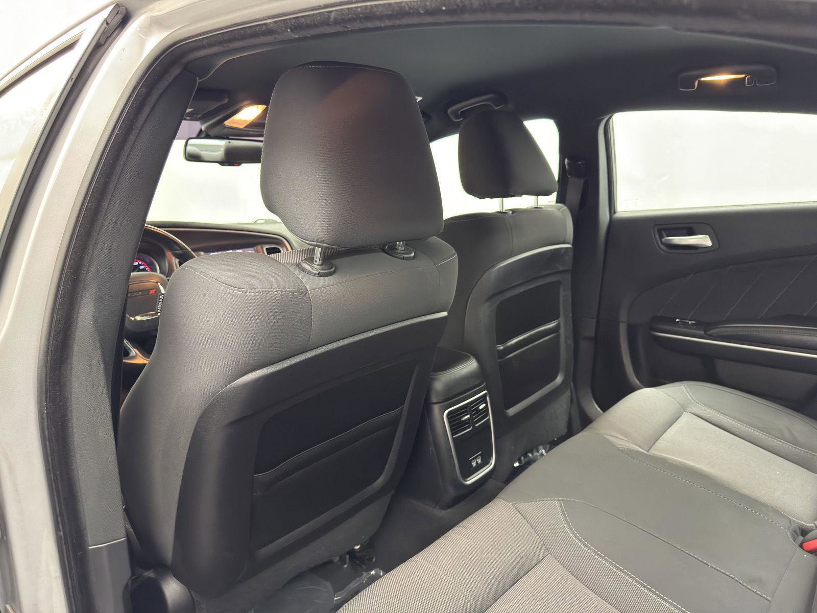 Used 2019 Dodge Charger SXT image 28
