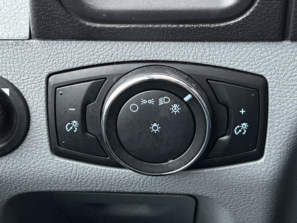 Used 2016 Ford Transit 150 XLT RWD image 24