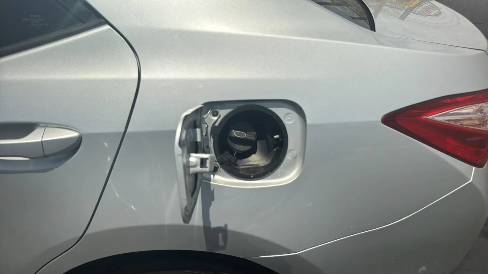 Used 2019 Toyota Corolla LE FWD image 52