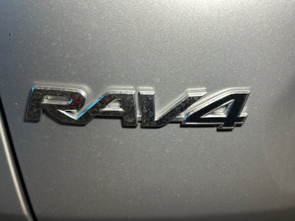 Used 2025 Toyota RAV4 XLE AWD/4WD image 19