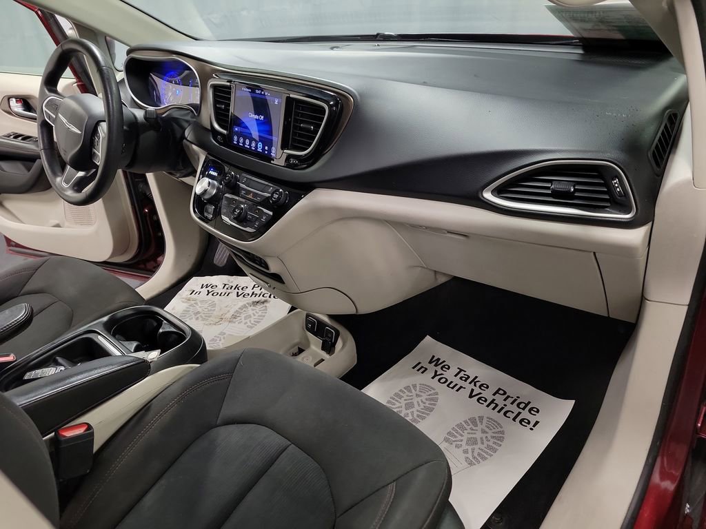 Used 2017 Chrysler Pacifica Touring Plus w/ Tire & Wheel Group image 25
