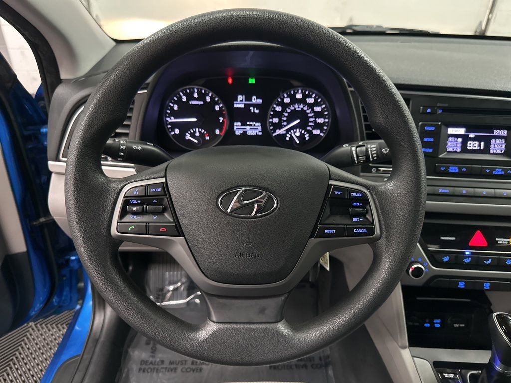Used 2017 Hyundai Elantra SE image 14