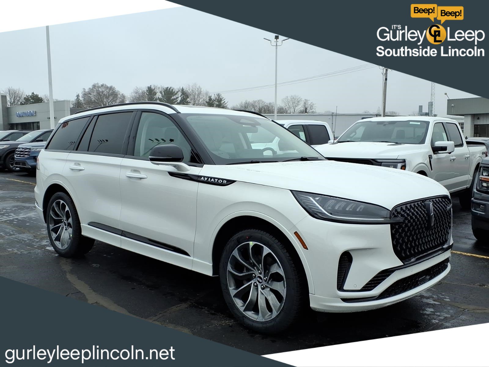 New 2026 Lincoln Aviator AWD w/ Jet Appearance Package
