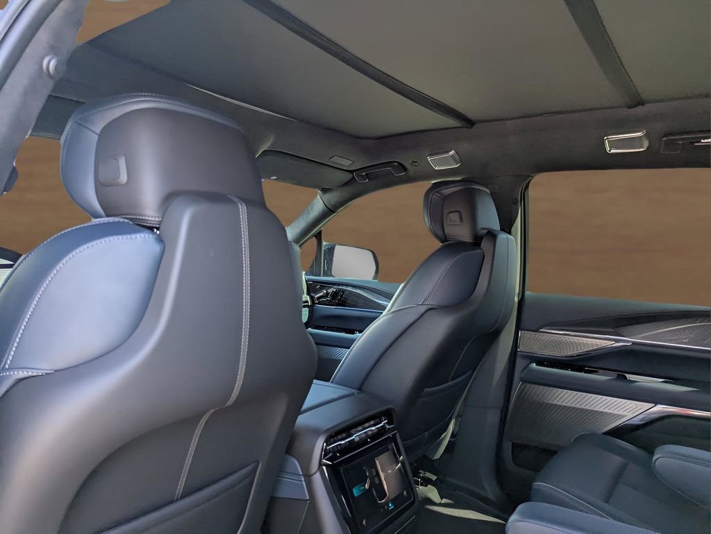 New 2025 Cadillac Escalade IQ Sport 2 AWD/4WD image 13