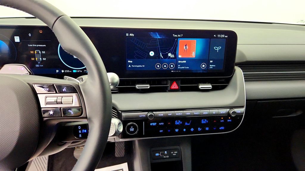 Used 2025 Hyundai Ioniq 5 SEL RWD image 15