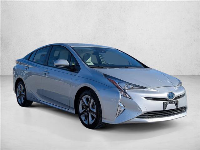 Used 2016 Toyota Prius Three Touring image 3
