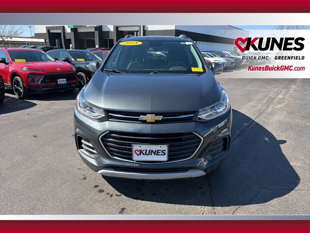 Used 2018 Chevrolet Trax LT w/ LT Convenience Package AWD/4WD image 12