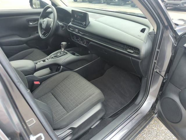 Certified 2024 Honda HR-V LX image 32