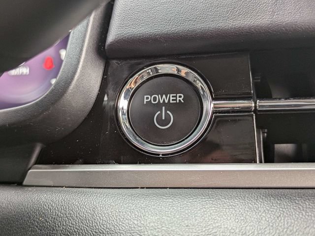 Used 2023 Mitsubishi Outlander SE AWD/4WD image 31