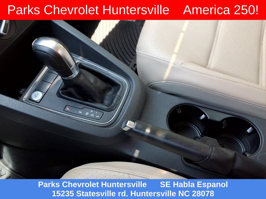 Used 2017 Volkswagen Jetta SE FWD image 9