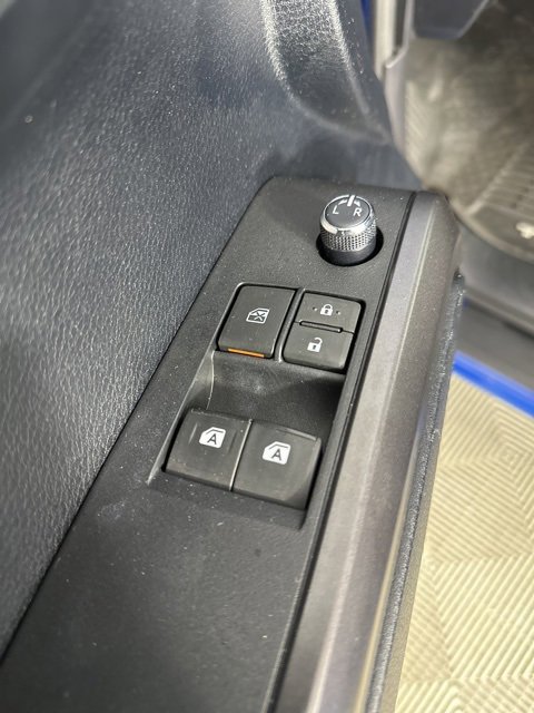 Used 2016 Toyota Tacoma TRD Sport image 24