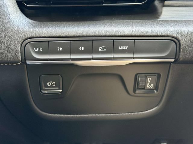 Used 2021 Cadillac Escalade Premium Luxury AWD/4WD image 20