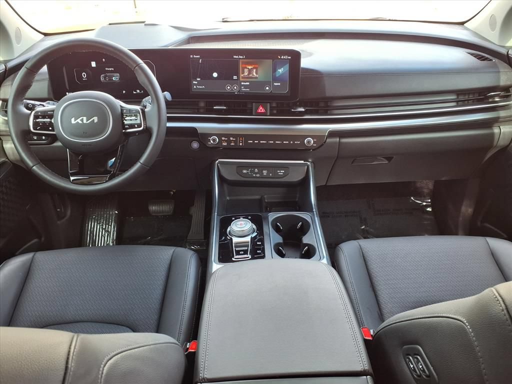 Used 2026 Kia Carnival SX Prestige FWD image 15
