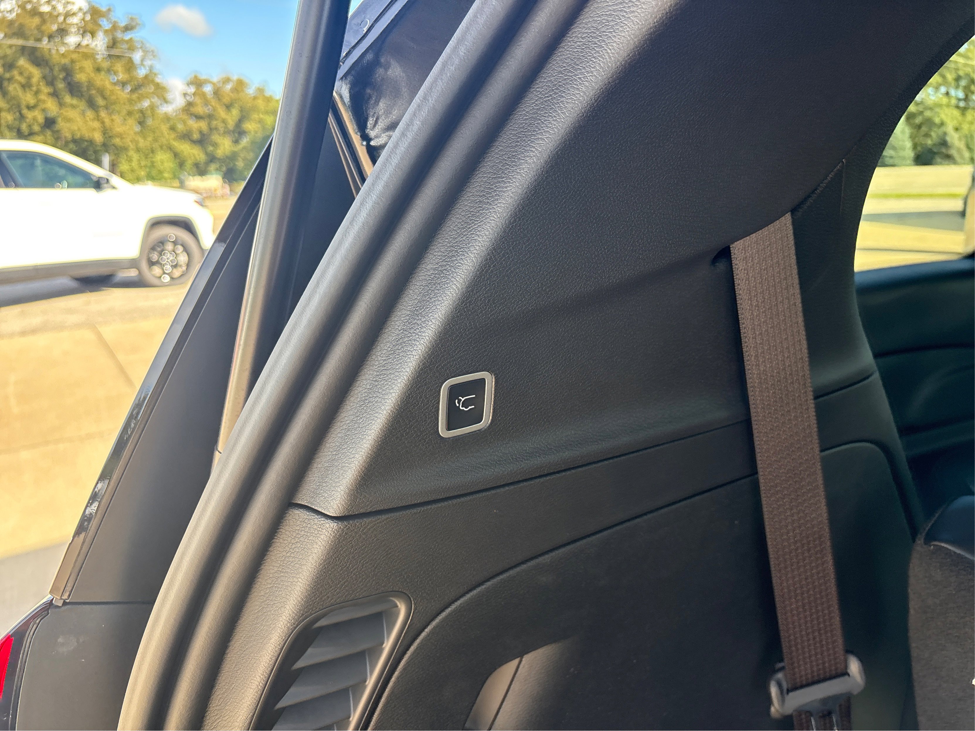 New 2026 Chrysler Pacifica Select image 21