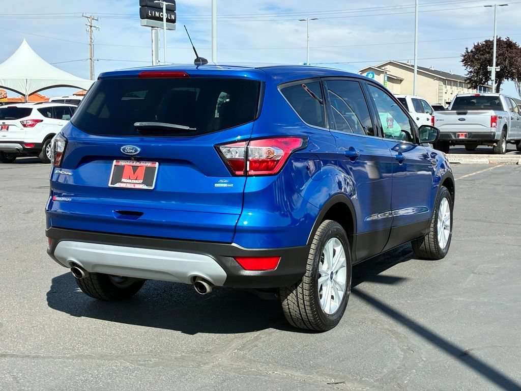Used 2017 Ford Escape SE AWD/4WD image 5