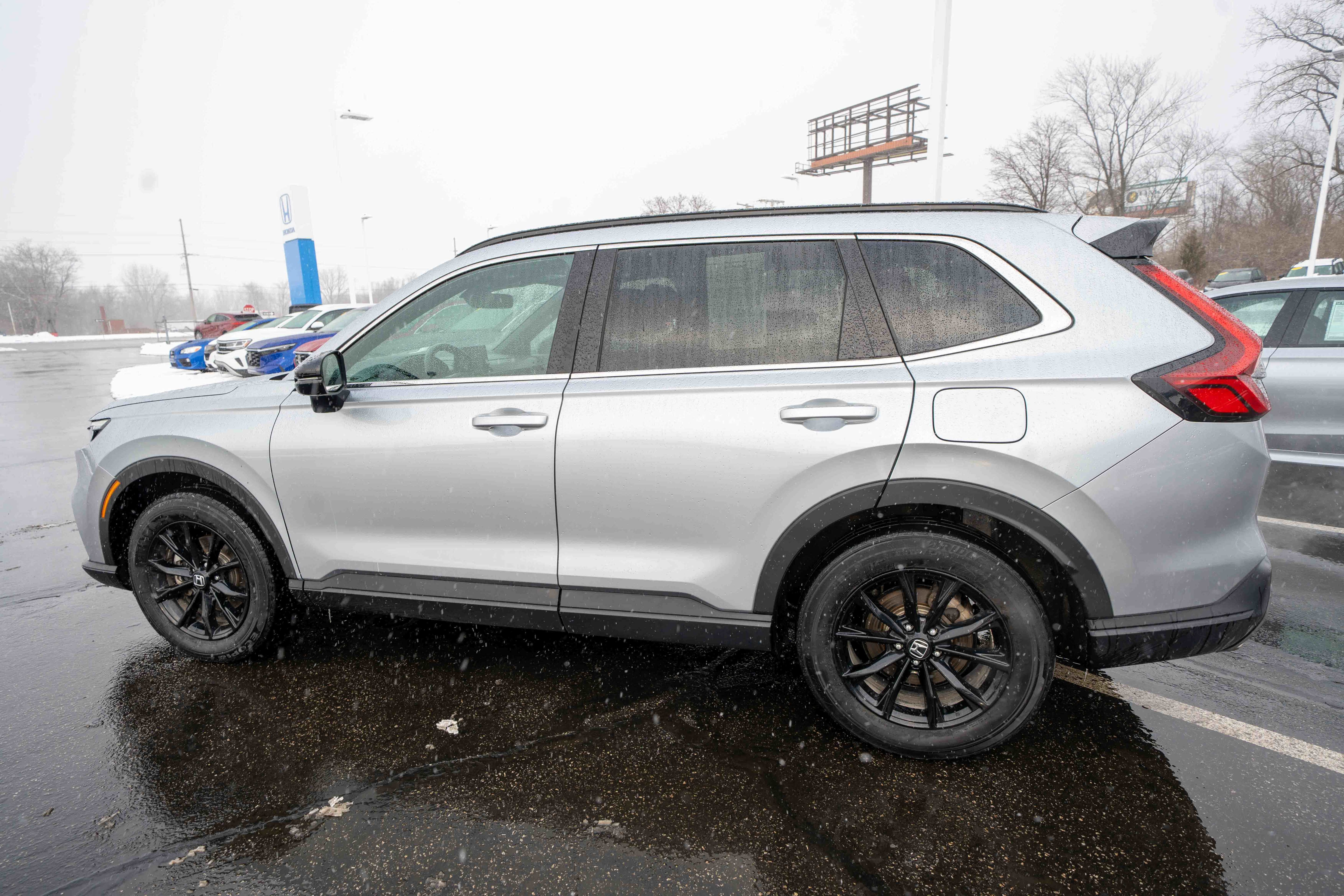 Certified 2025 Honda CR-V Sport image 4