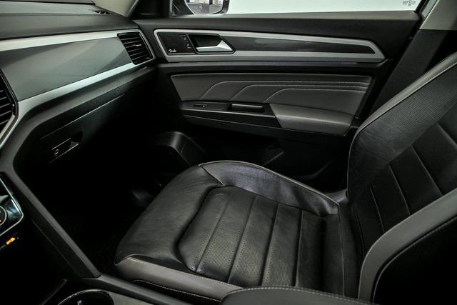 Used 2022 Volkswagen Atlas SEL Premium image 23
