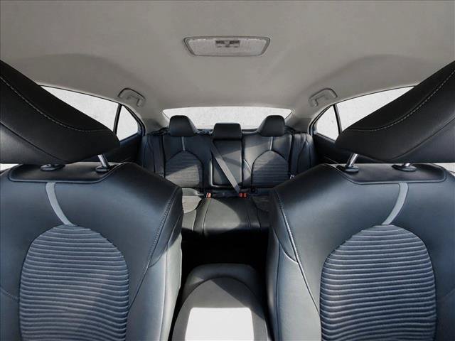 Used 2020 Toyota Camry SE FWD image 21
