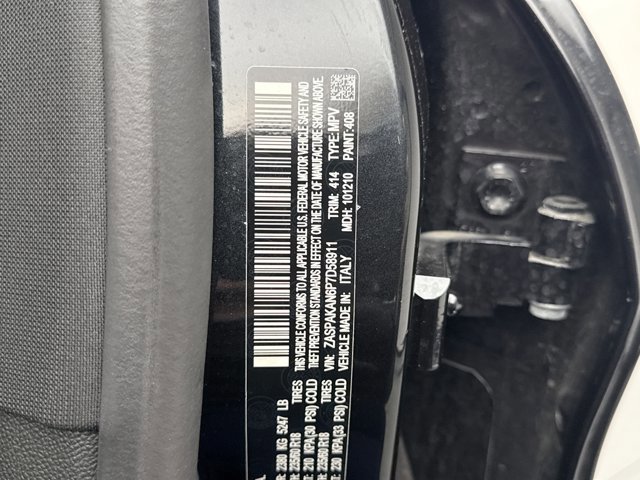 Used 2023 Alfa Romeo Stelvio Sprint image 11