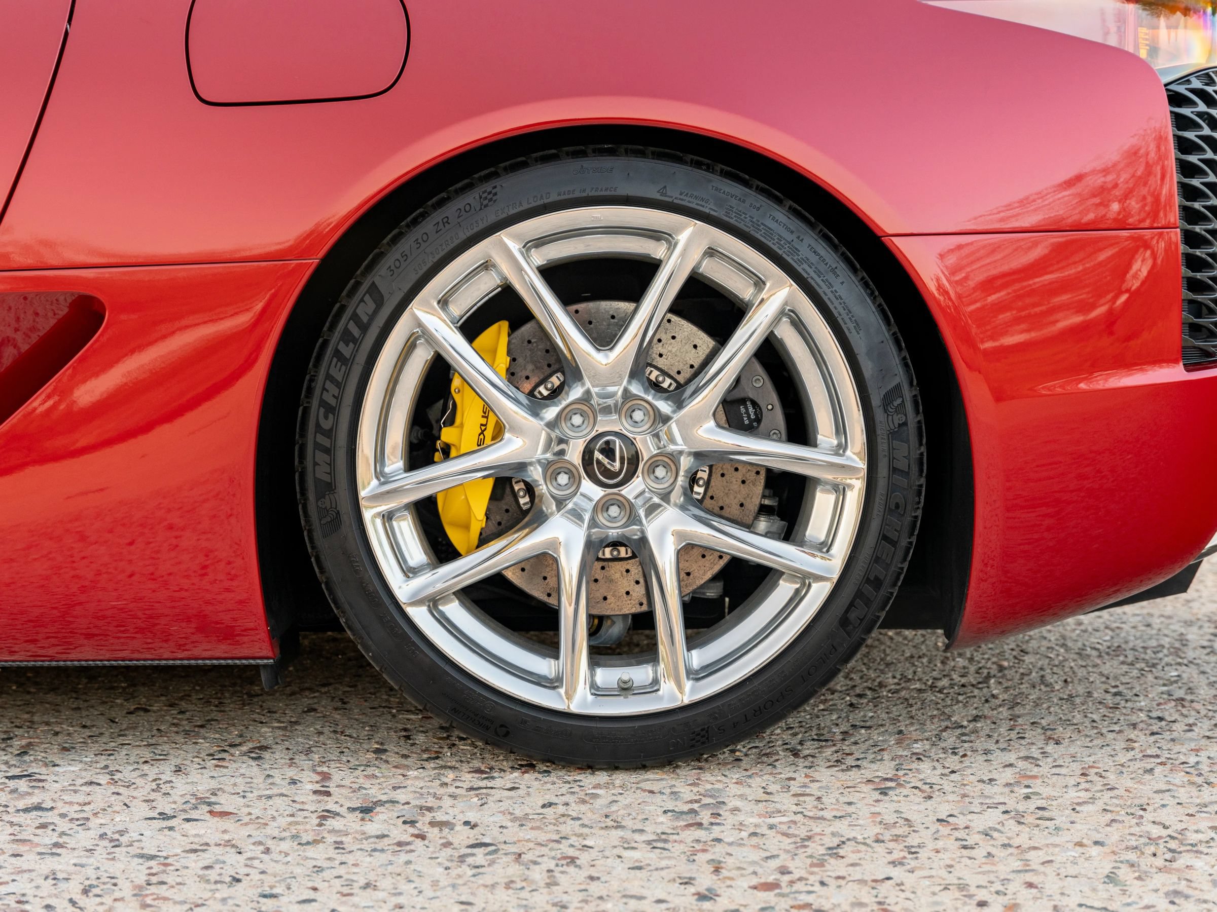 Used 2012 Lexus LFA RWD image 29